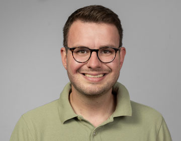 Dr. Florian Frers